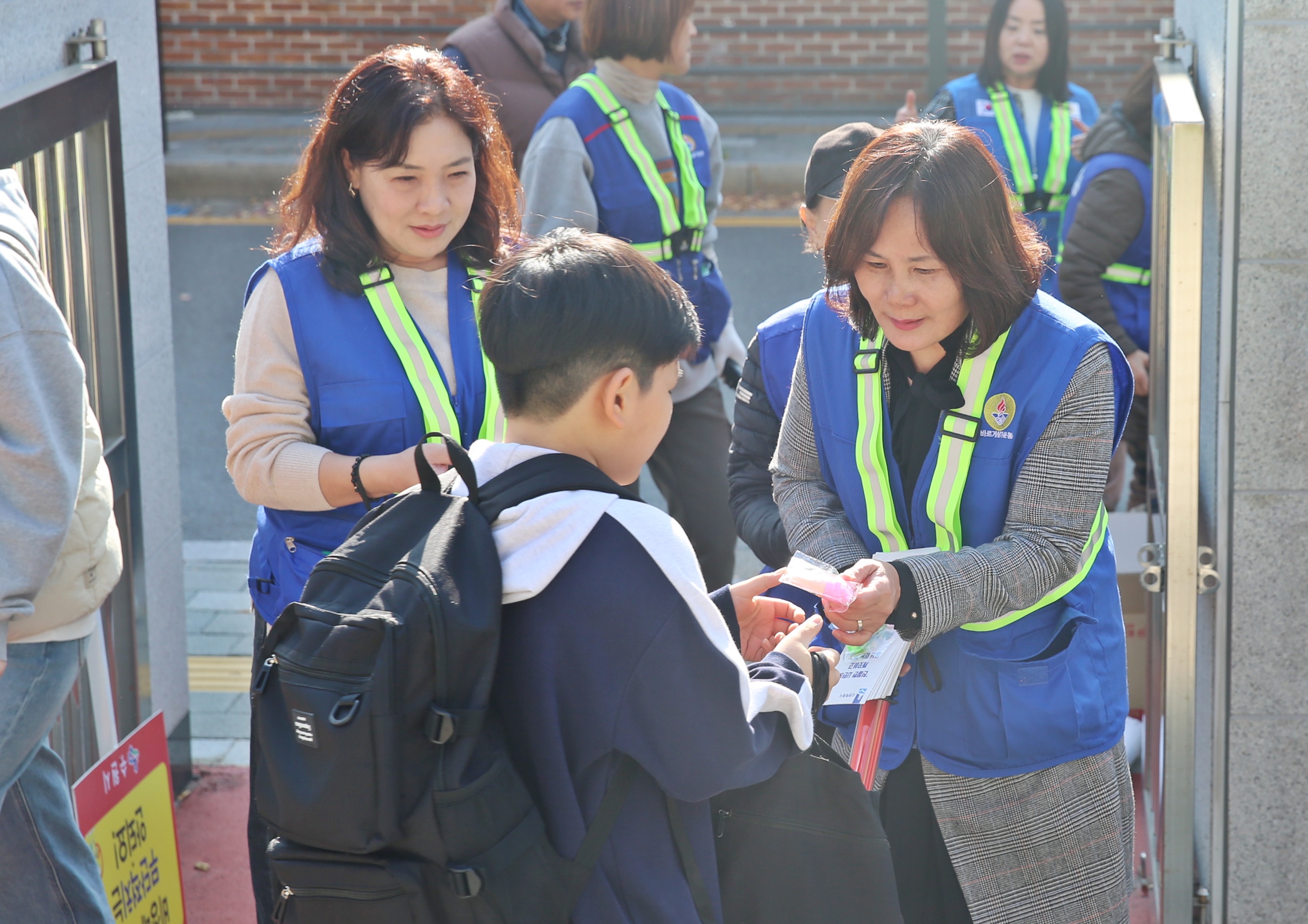 장안구 바르게살기운동위원회 기초질서 캠페인5번 사진